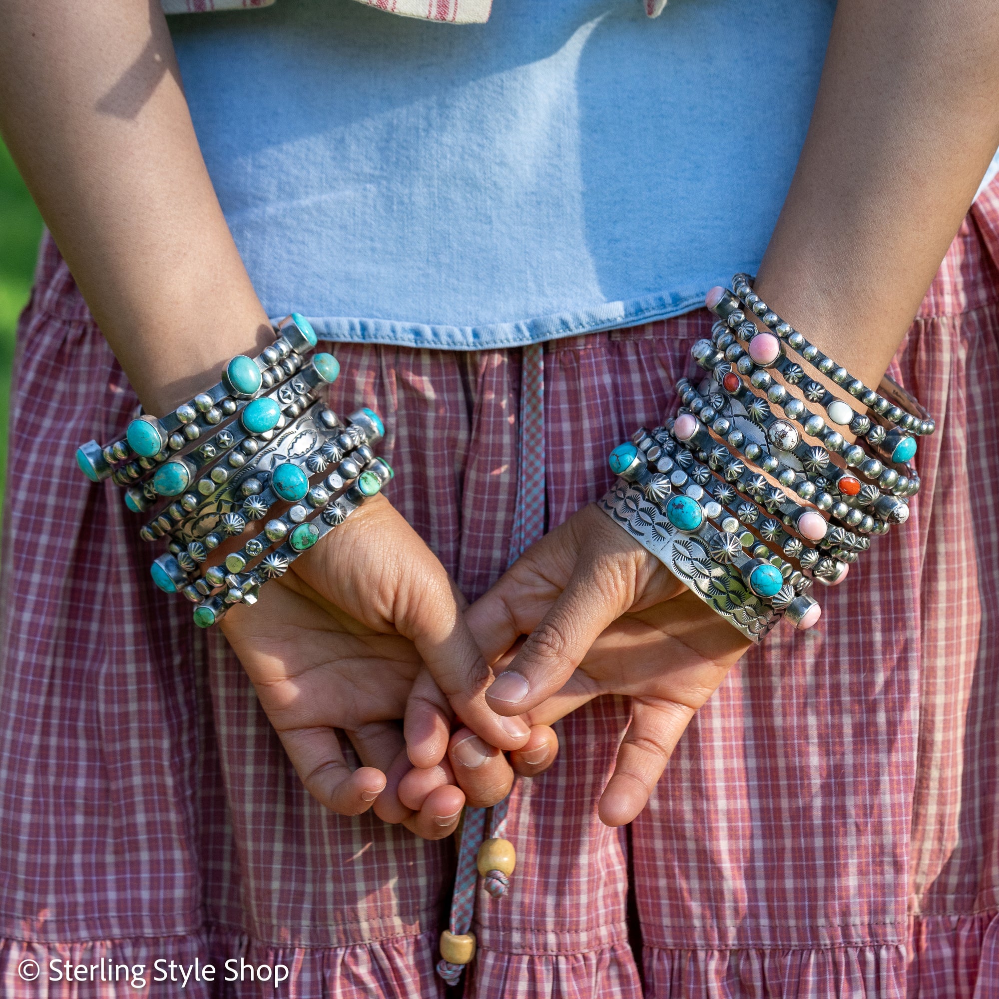 Chimney Butte Sterling Silver Wide Bangles - Stackable Southwestern Jewelry - Oxidized