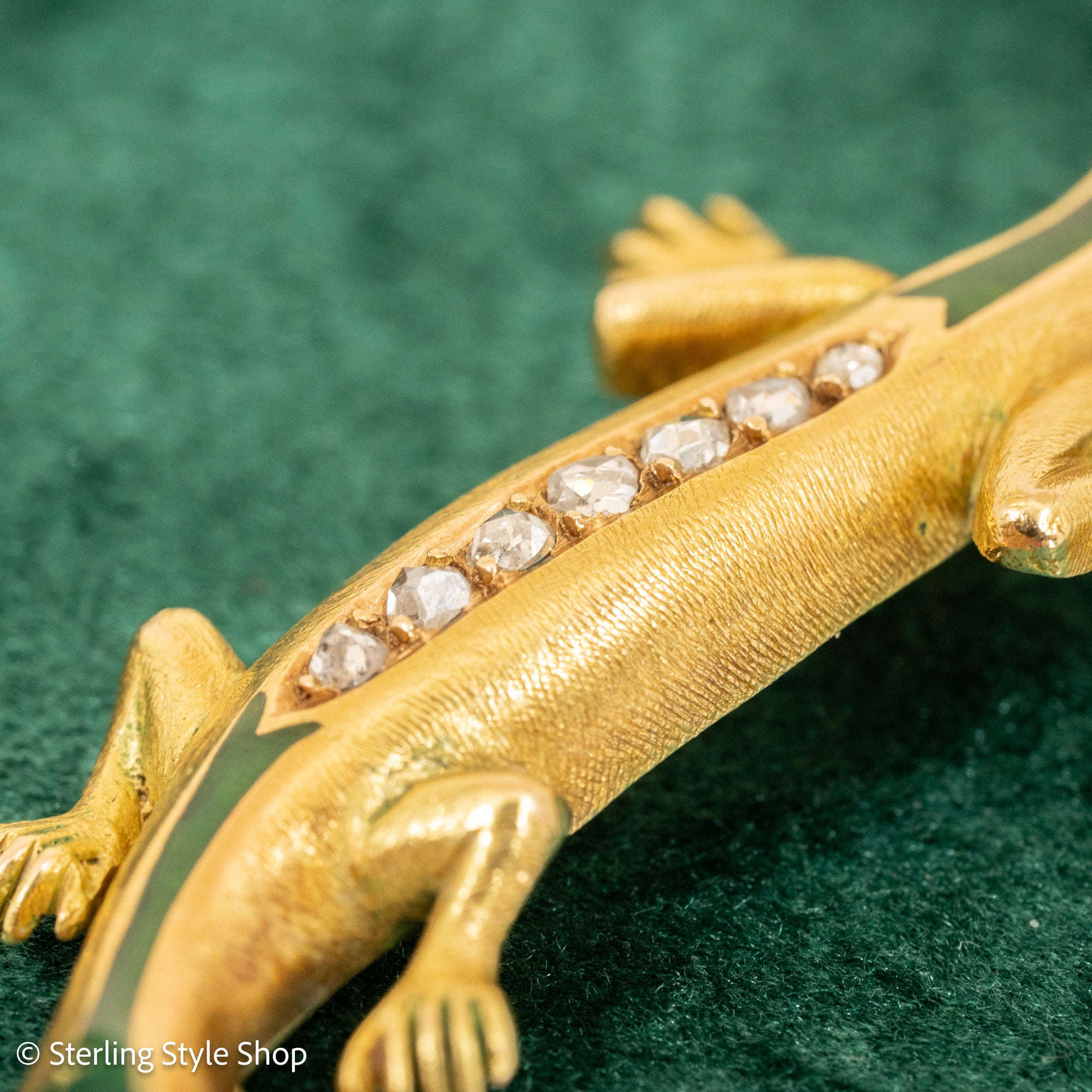 18K Gold Lizard Brooch - Enamel &amp; Rose Cut Diamonds - Ruby-like Eyes
