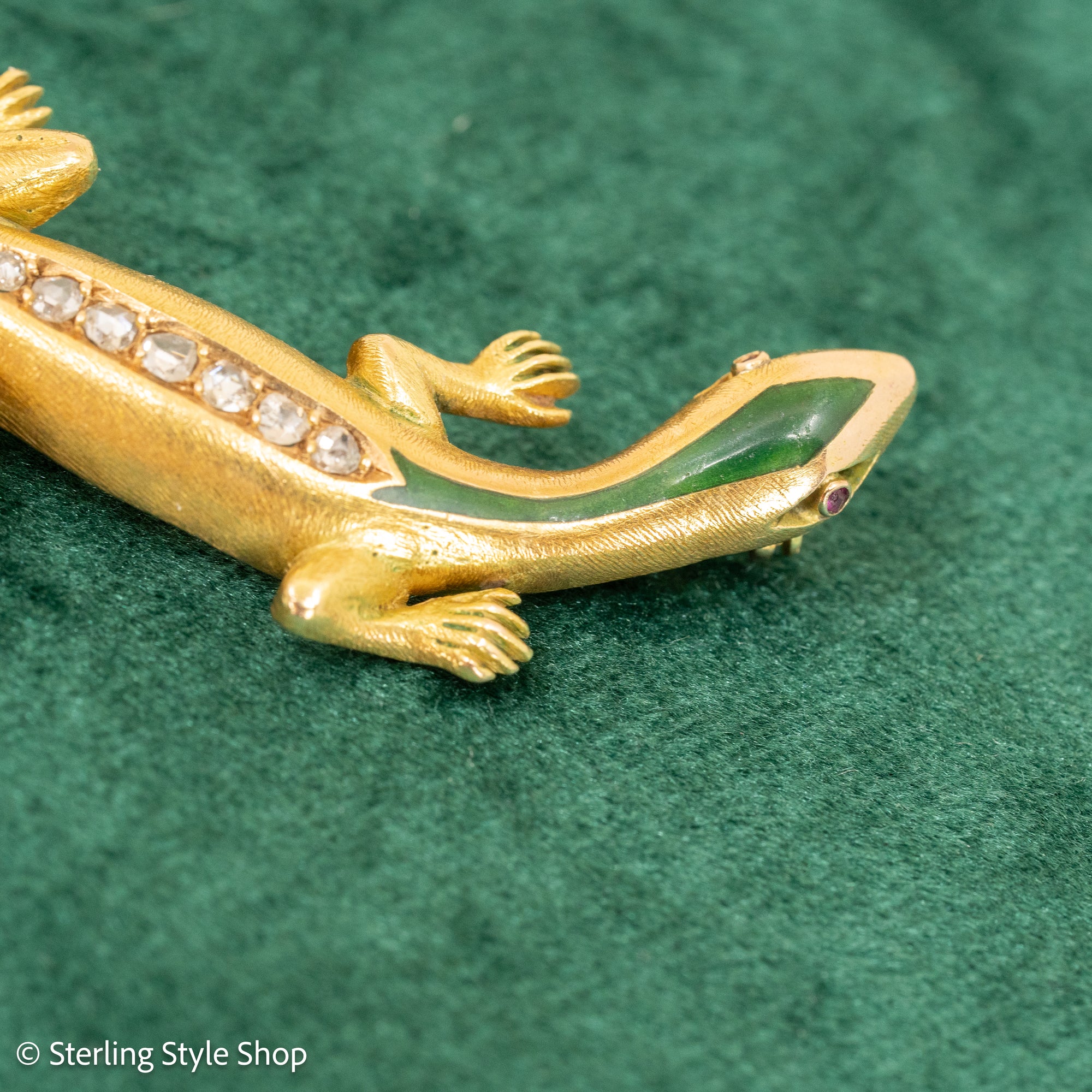18K Gold Lizard Brooch - Enamel &amp; Rose Cut Diamonds - Ruby-like Eyes