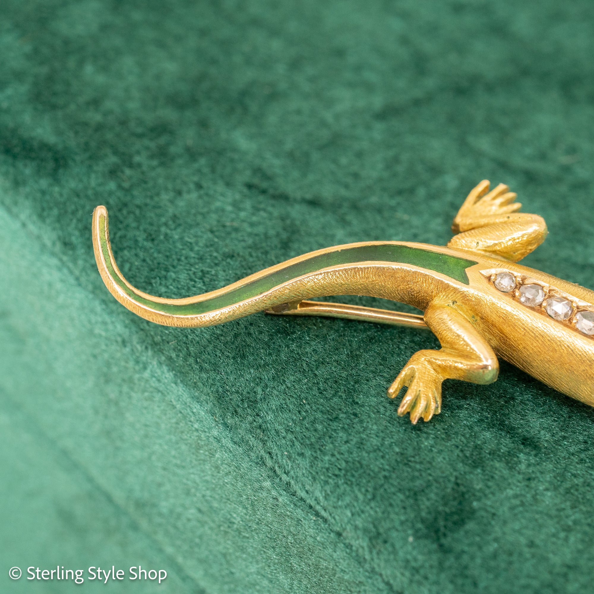 18K Gold Lizard Brooch - Enamel &amp; Rose Cut Diamonds - Ruby-like Eyes