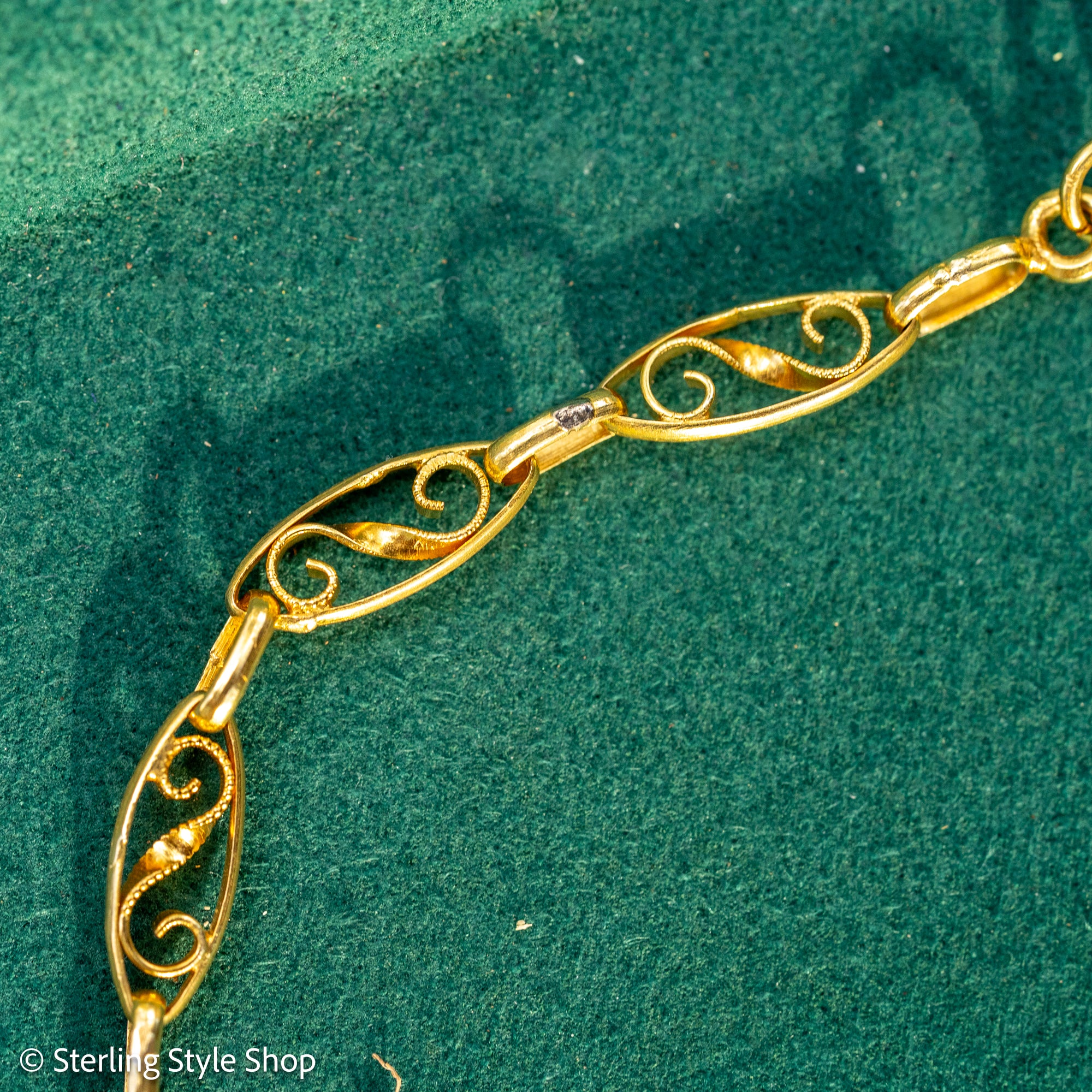 Antique French 18K Gold Filigree Necklace