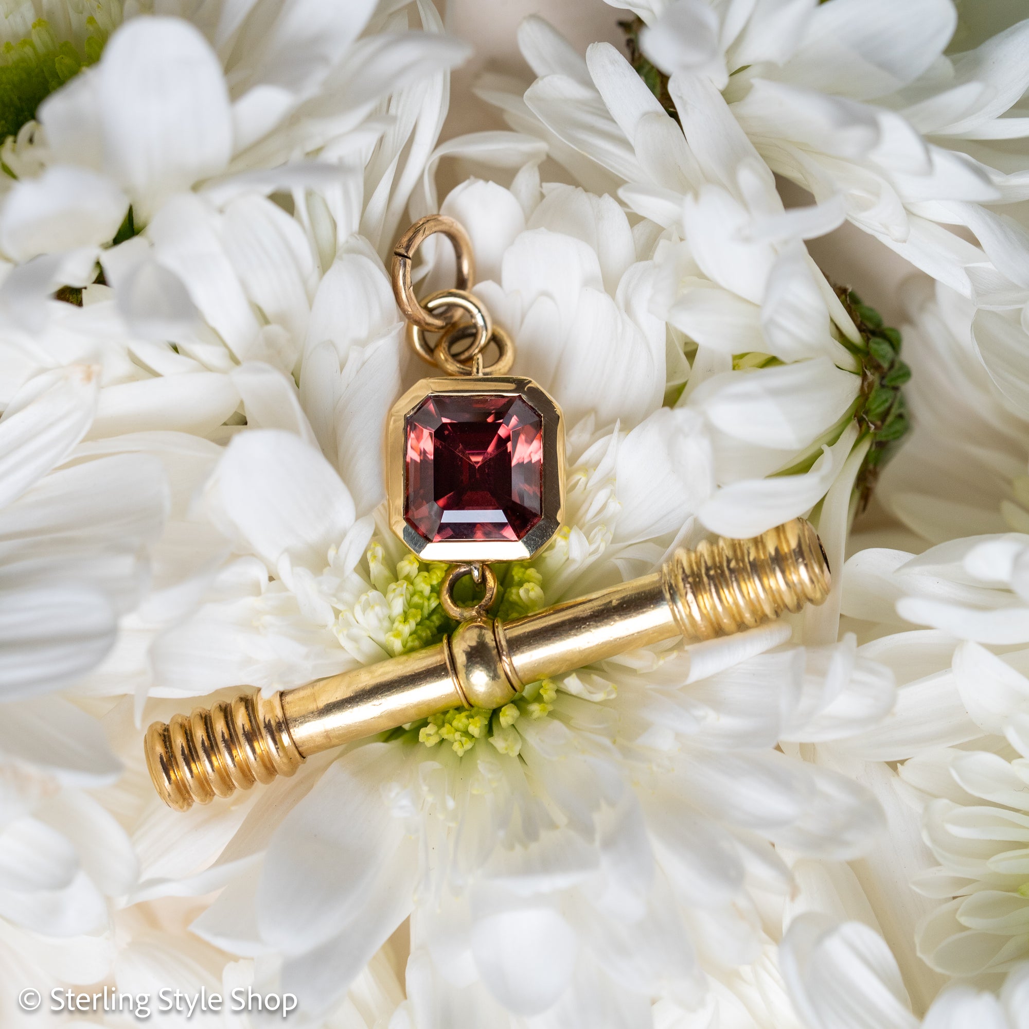One-of-a-Kind 18 Karat Gold Antique T-Bar Pendant with 9.78 Carat Natural Zircon