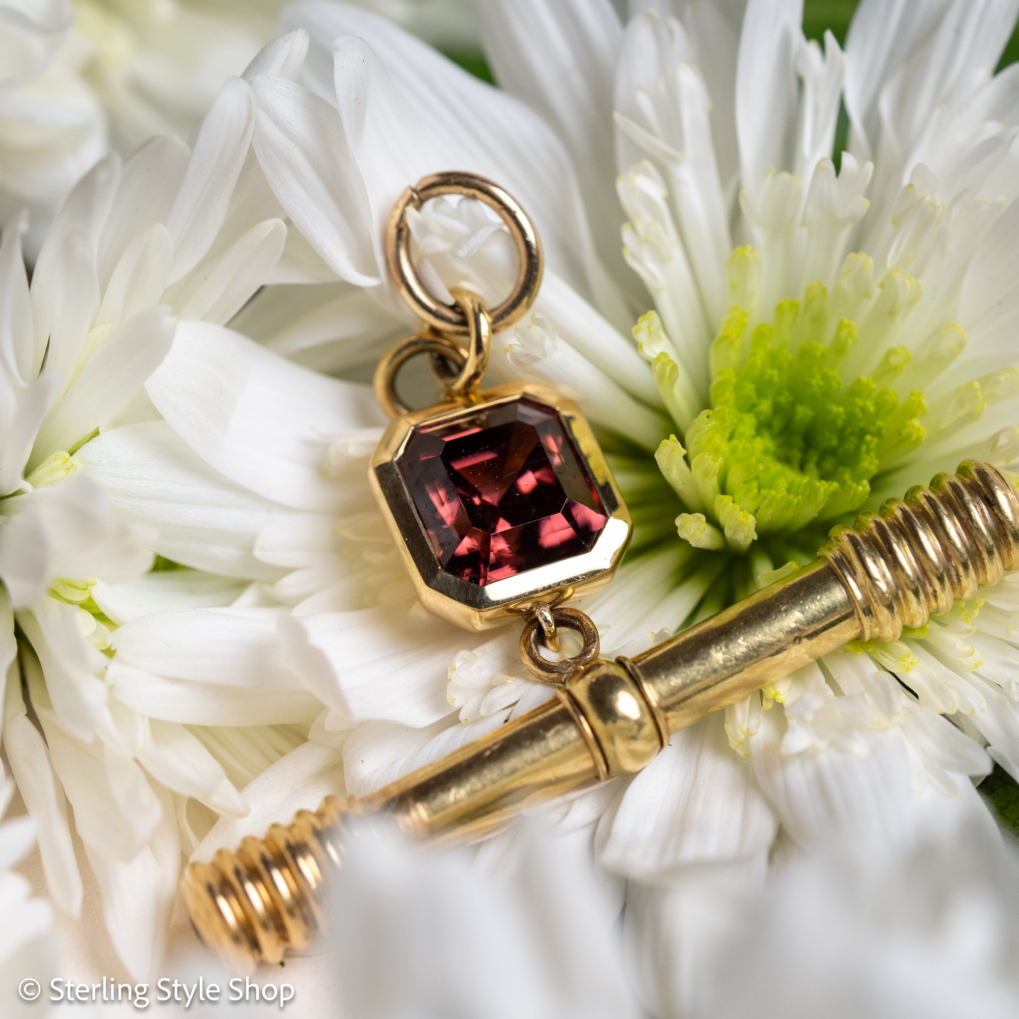 One-of-a-Kind 18 Karat Gold Antique T-Bar Pendant with 9.78 Carat Natural Zircon