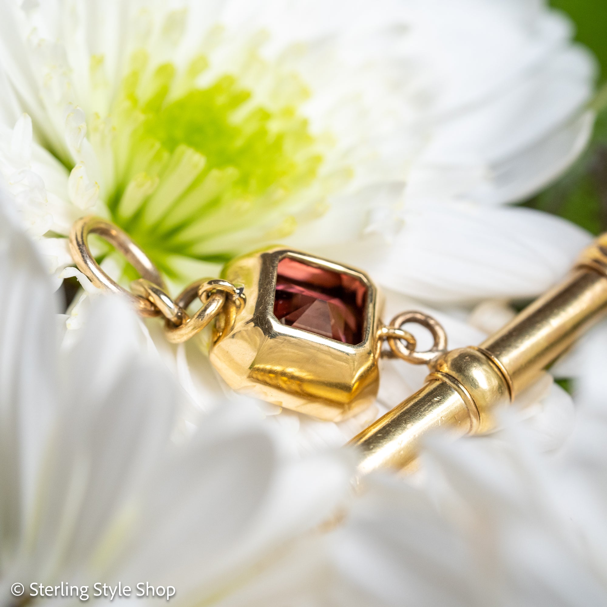 One-of-a-Kind 18 Karat Gold Antique T-Bar Pendant with 9.78 Carat Natural Zircon
