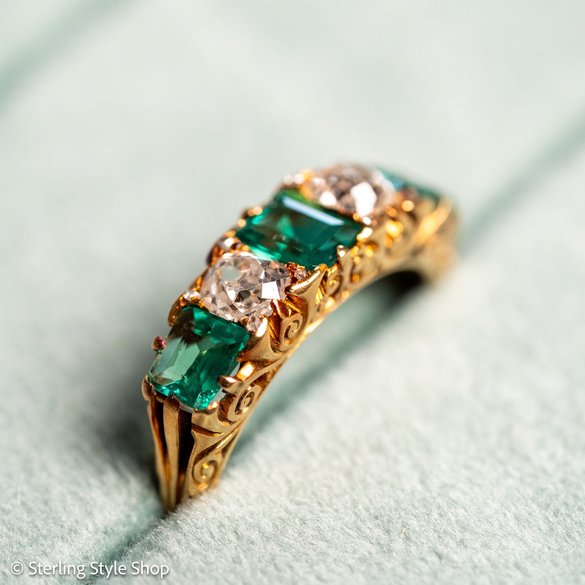 Antique Victorian Emerald Diamond Five Stone Ring, 18k Gold, GIA Colombian No Oil