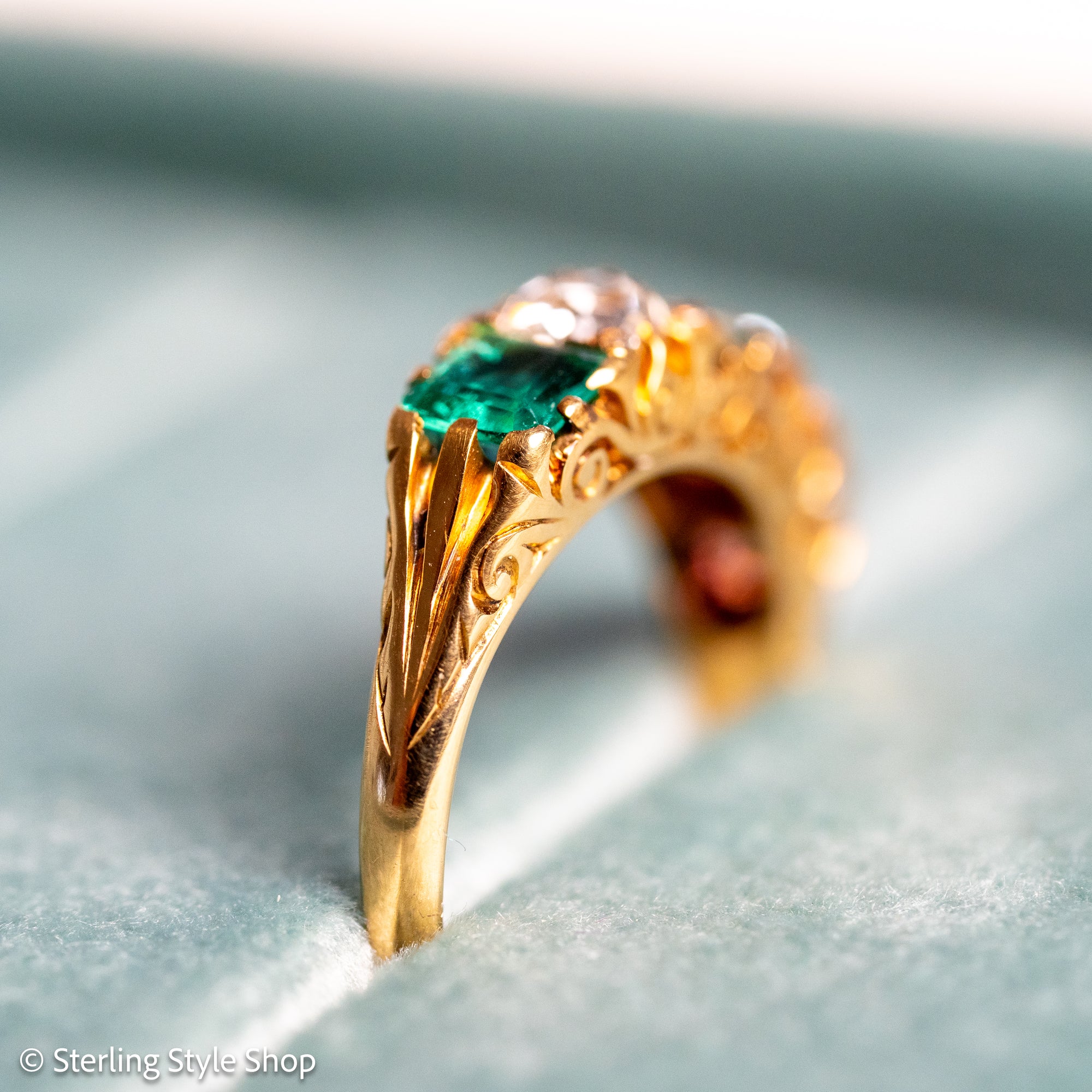 Antique Victorian Emerald Diamond Five Stone Ring, 18k Gold, GIA Colombian No Oil
