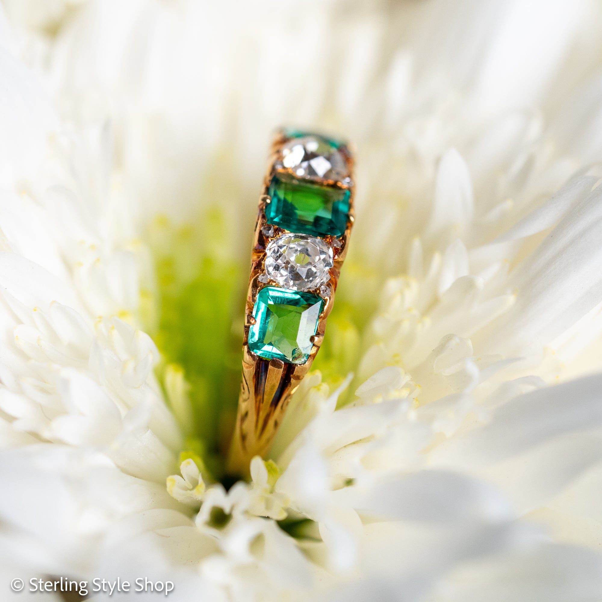 Antique Victorian Emerald Diamond Five Stone Ring, 18k Gold, GIA Colombian No Oil