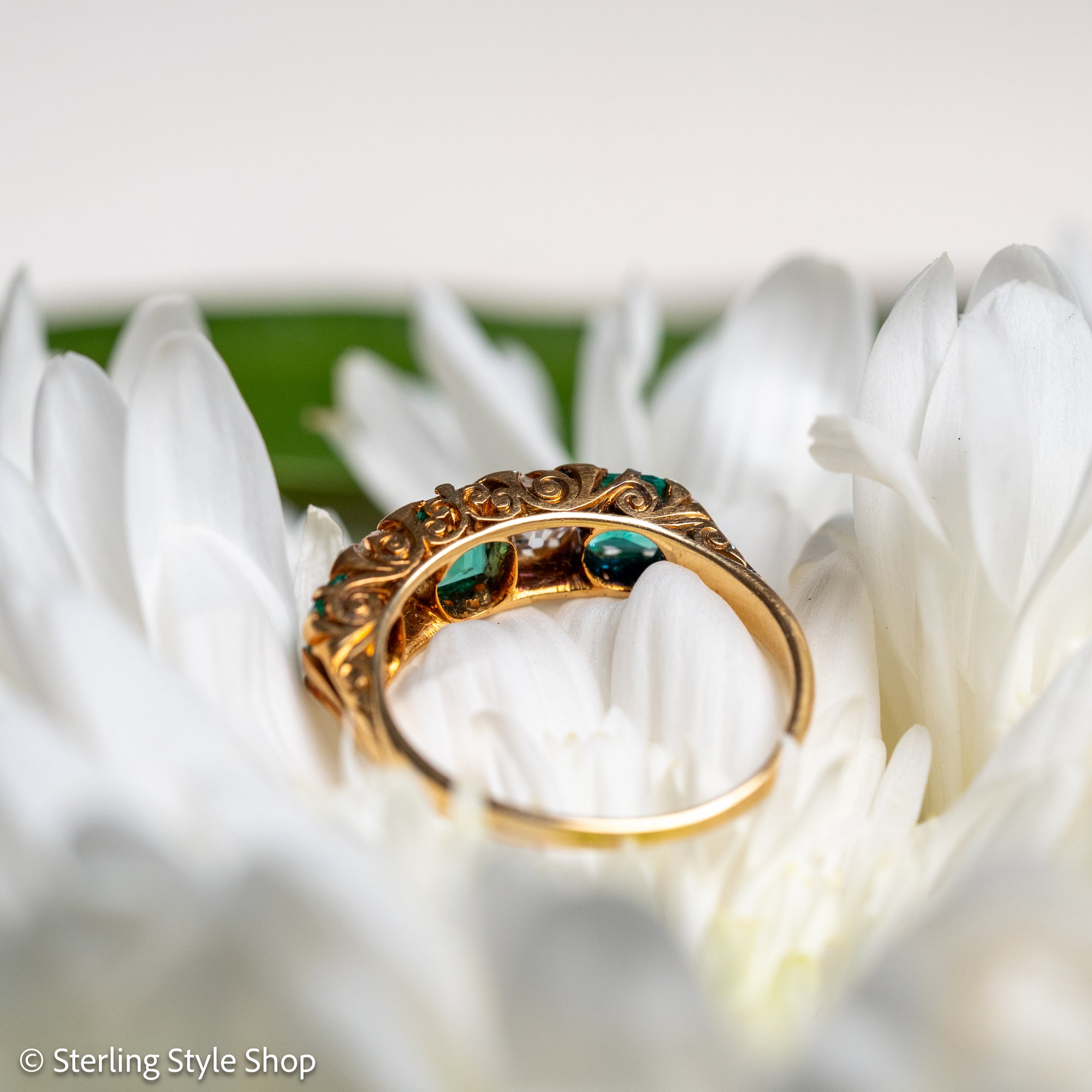 Antique Victorian Emerald Diamond Five Stone Ring, 18k Gold, GIA Colombian No Oil